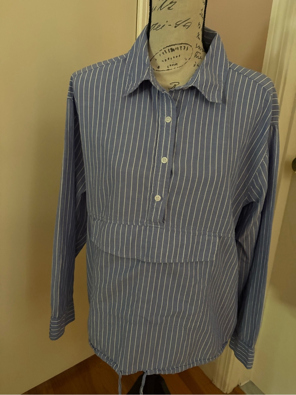 H&M women’s Blue and White Pinstripe Button-Front Shirt